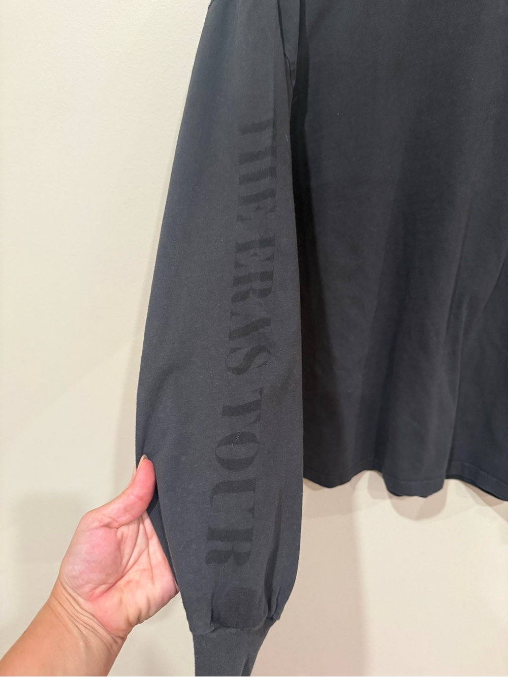 Official Taylor Swift The Eras Tour Black Long Sleeve Graphic T-Shirt - Picture 5 of 5